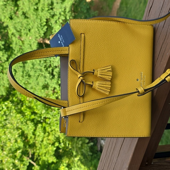 kate spade Handbags - NWT Kate Spade Sunflower yellow satchel crossbody